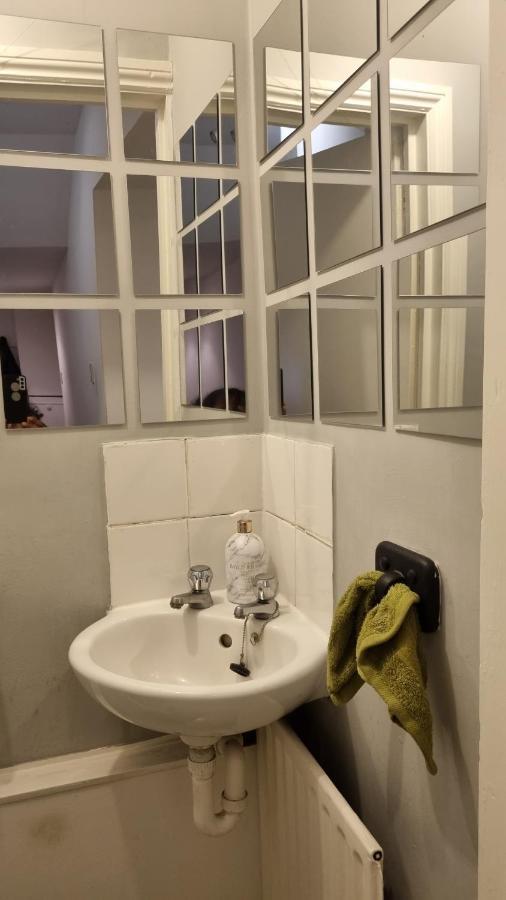 33 Camden Square - Double Room London Eksteriør billede